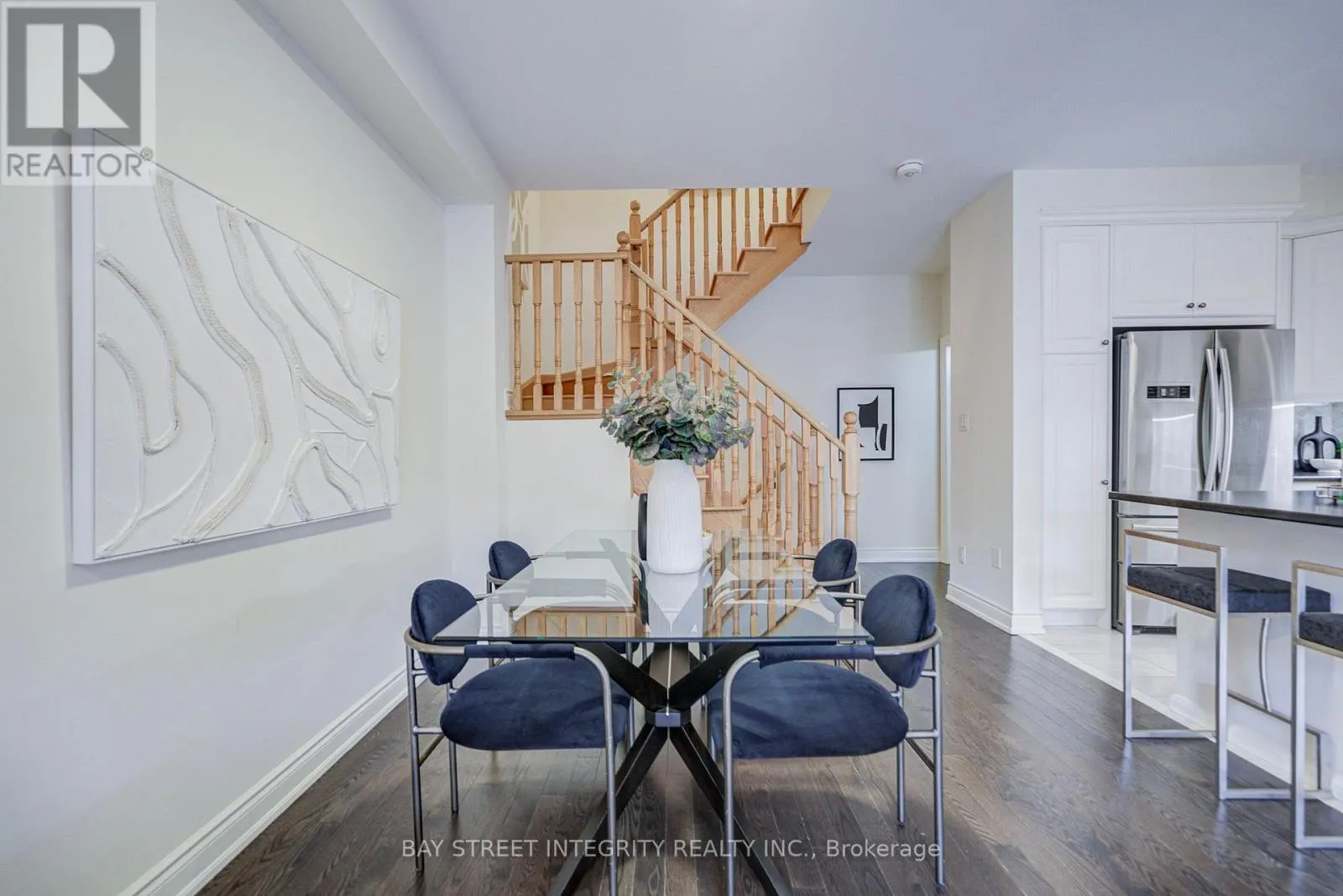202 VIVANT STREET