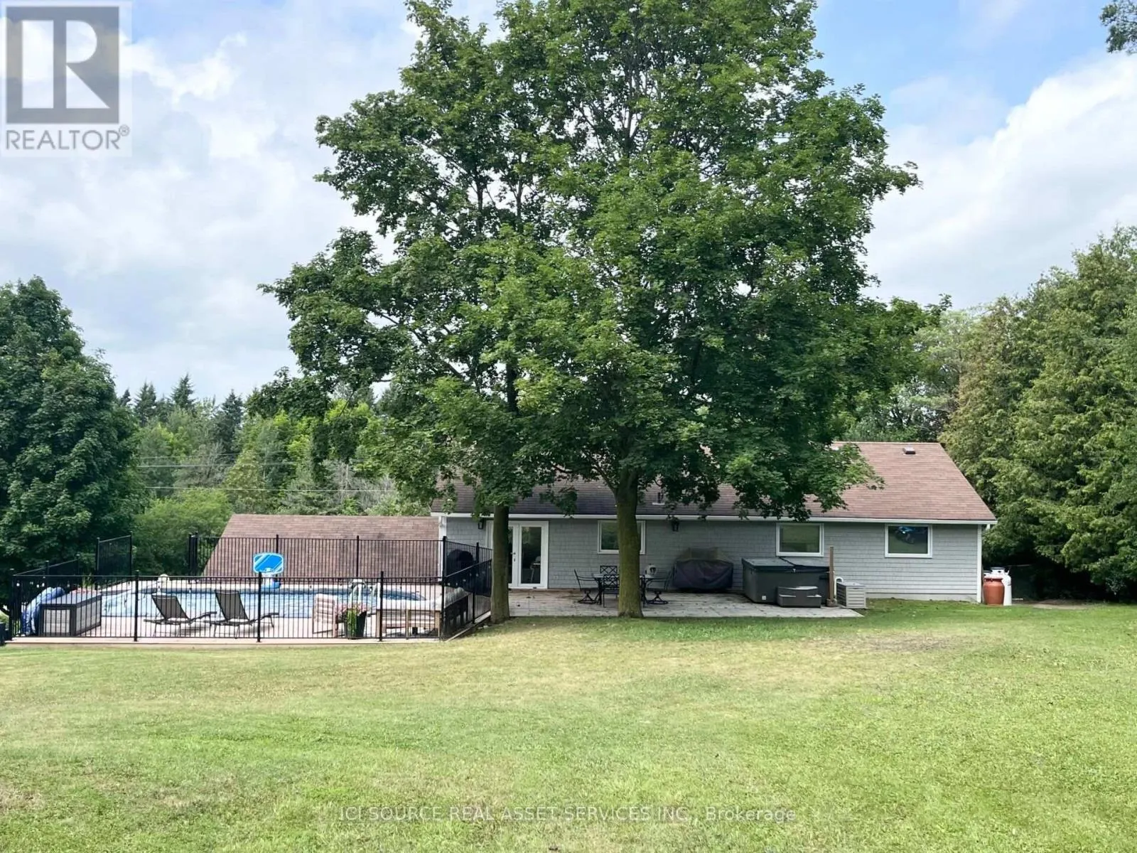 689 RAVENSHOE ROAD