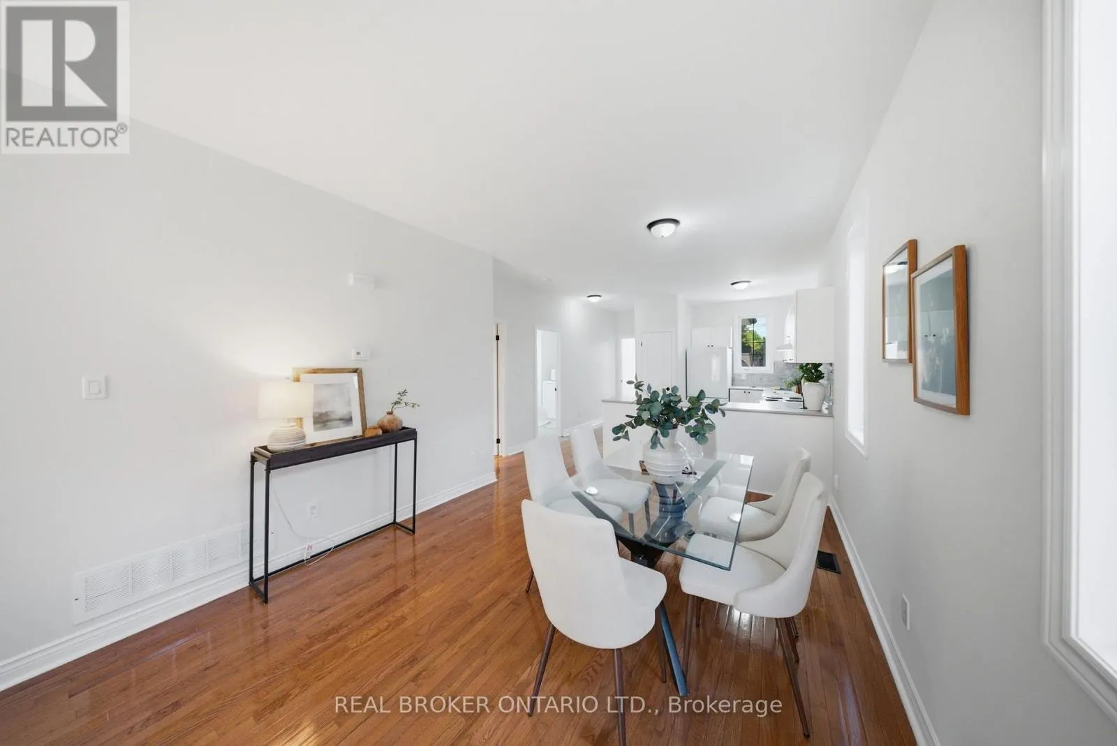 5 JOHN HARVEY STREET