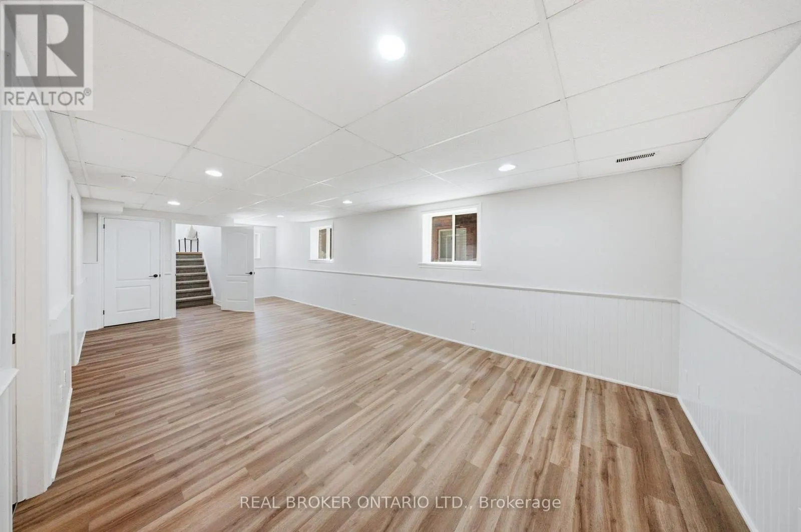 5 JOHN HARVEY STREET