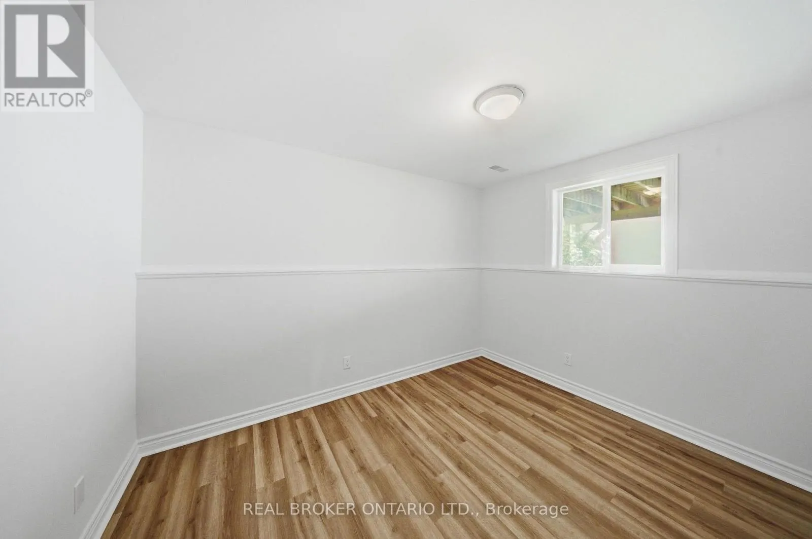 5 JOHN HARVEY STREET