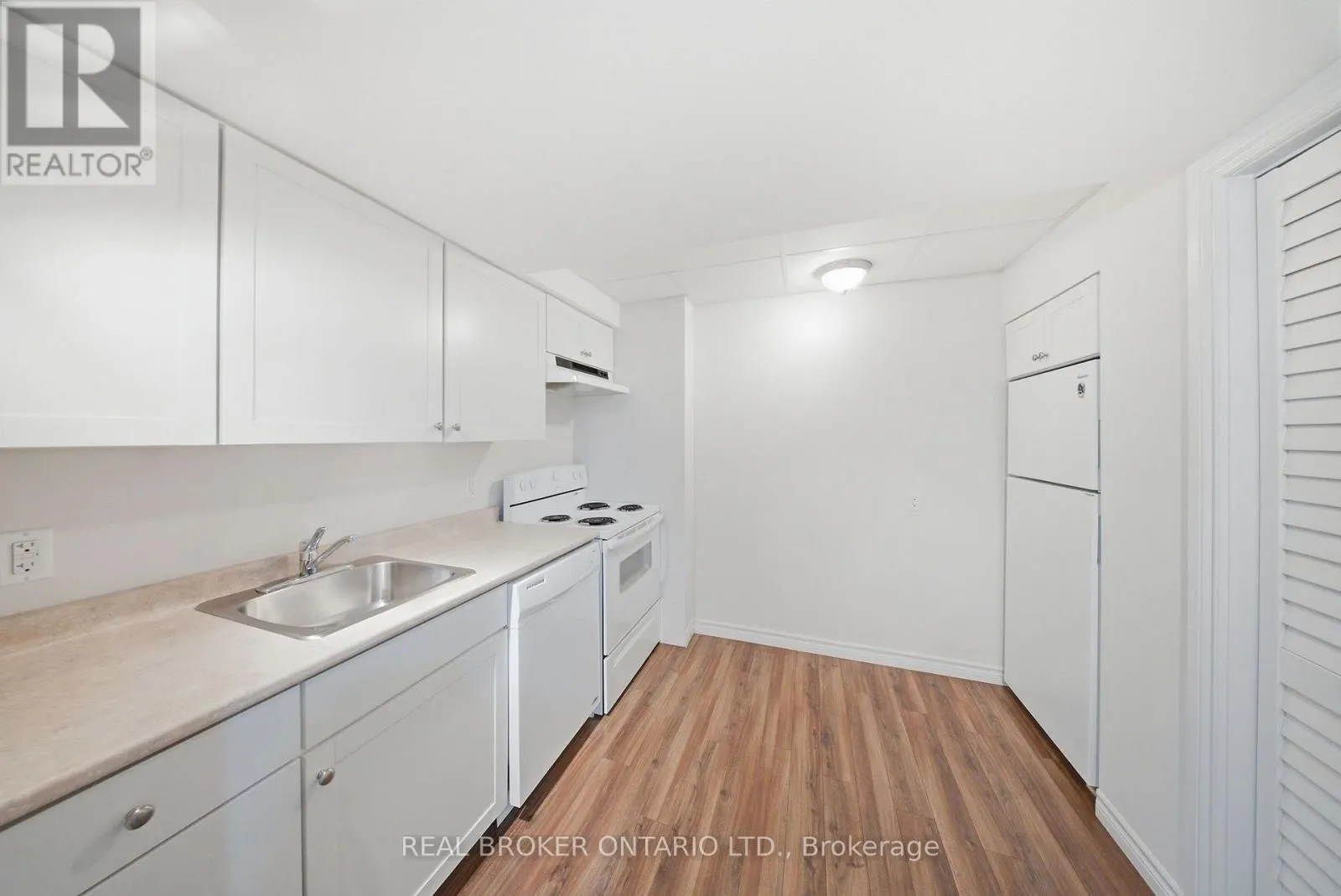 5 JOHN HARVEY STREET