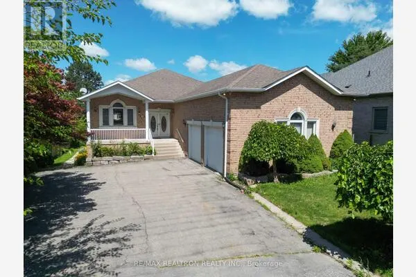 36A PUCCINI DRIVE