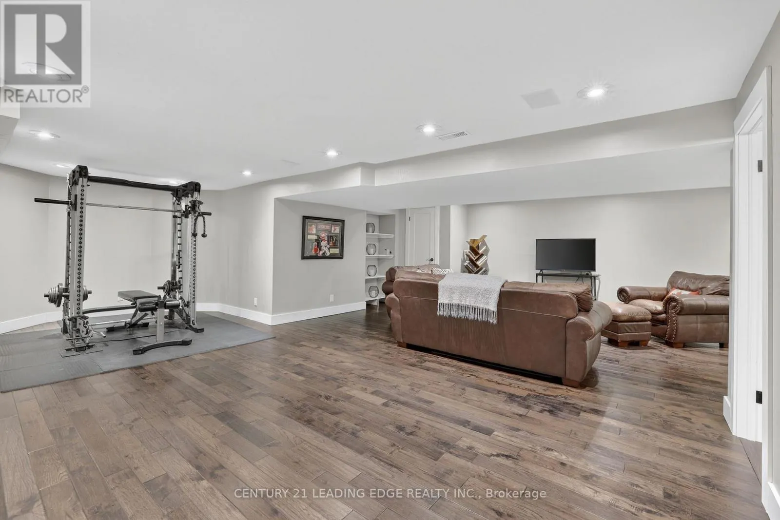 505 AINTREE DRIVE