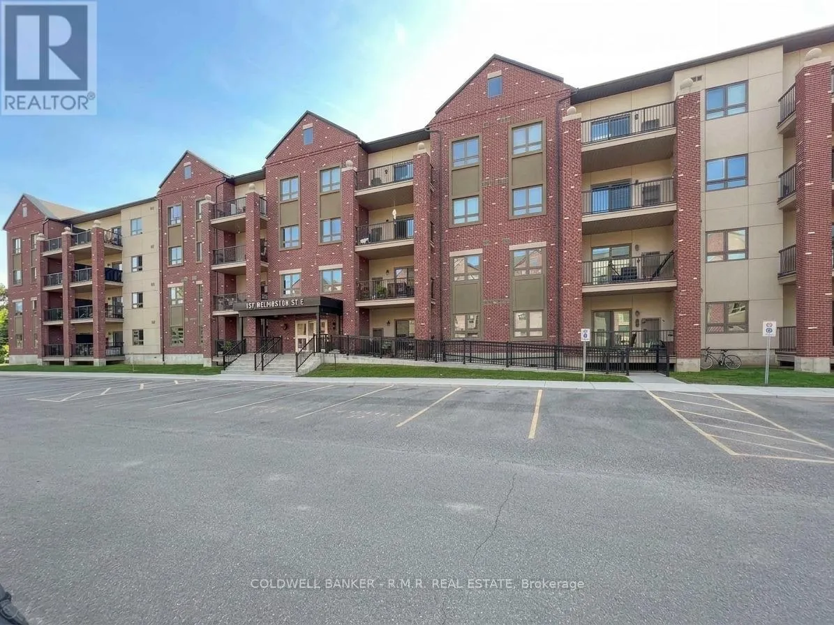 103 - 157 WELLINGTON STREET E