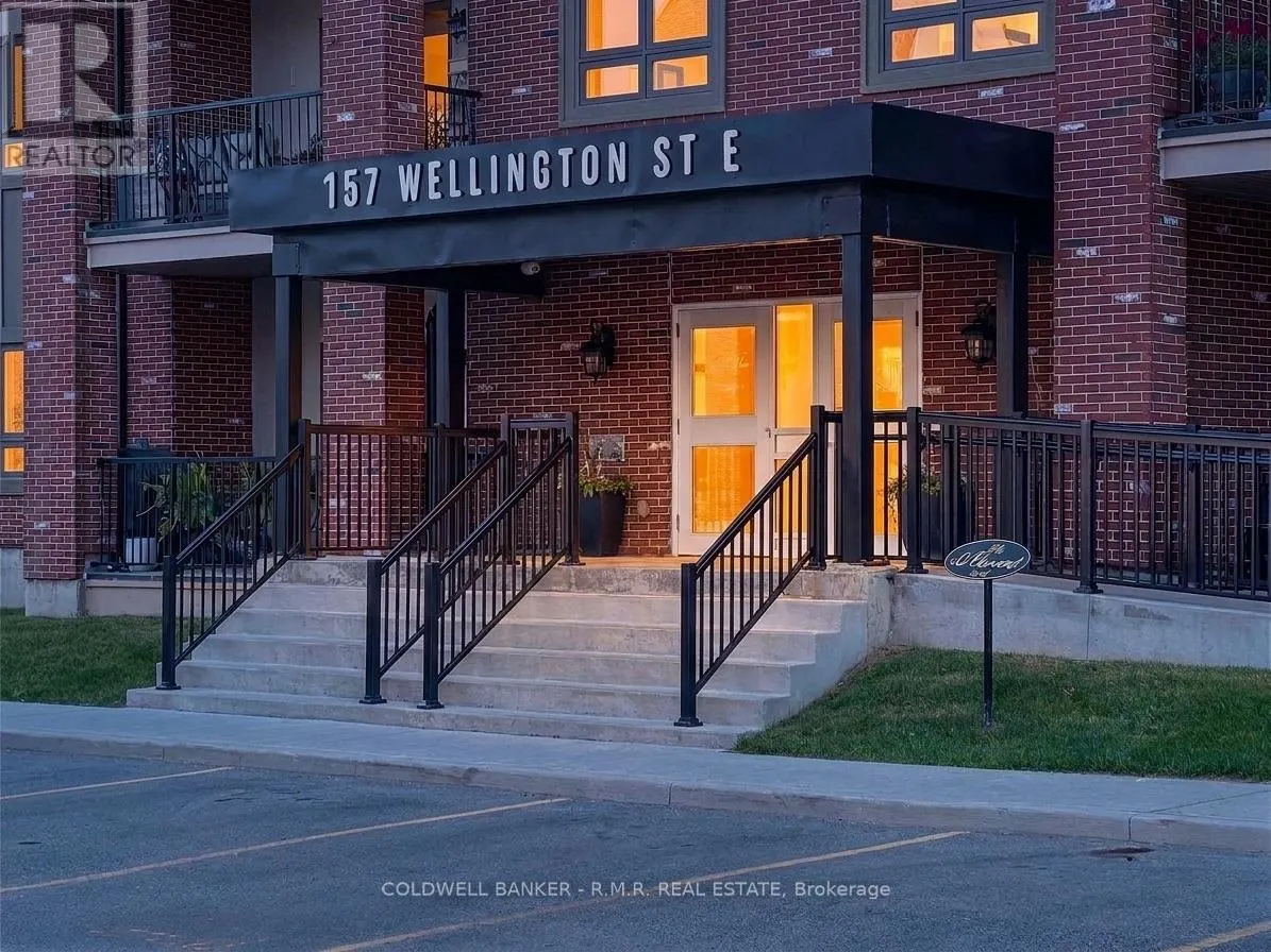 103 - 157 WELLINGTON STREET E
