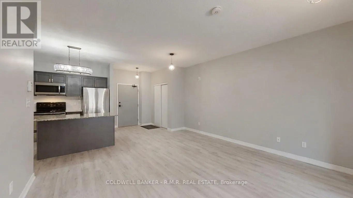 103 - 157 WELLINGTON STREET E
