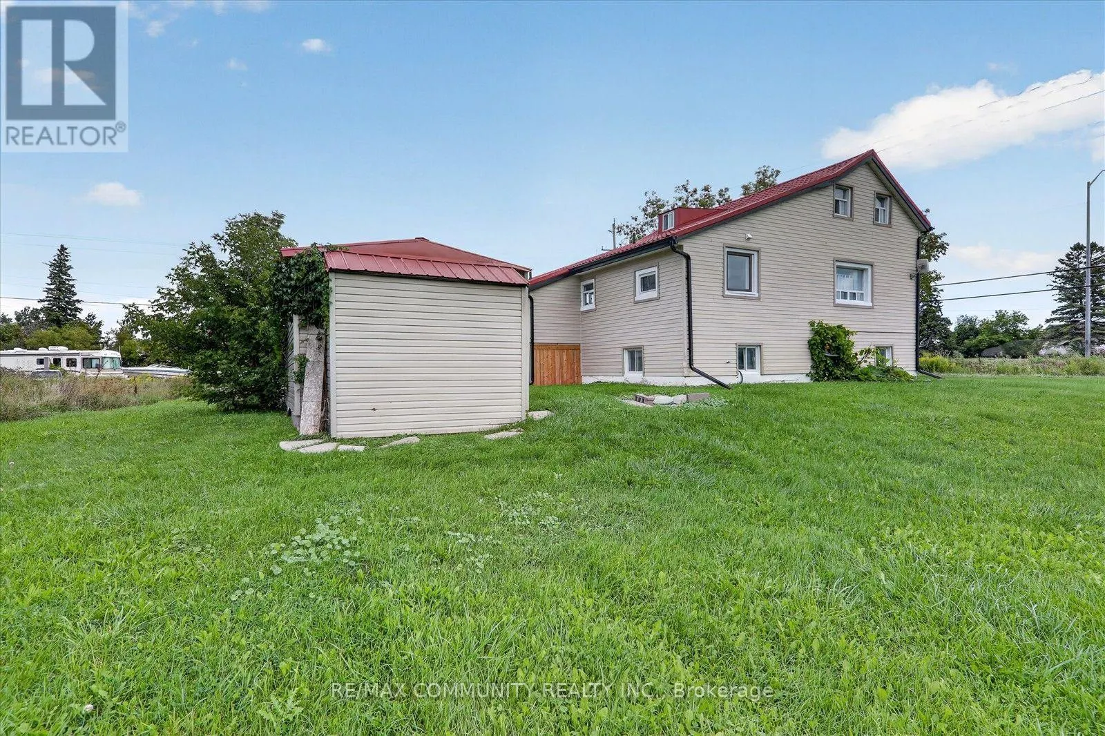 6 SUNKIST ROAD