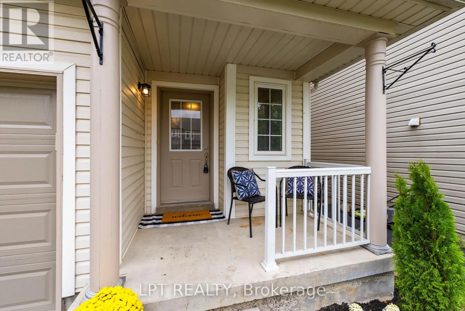 31 LAURENDALE AVENUE