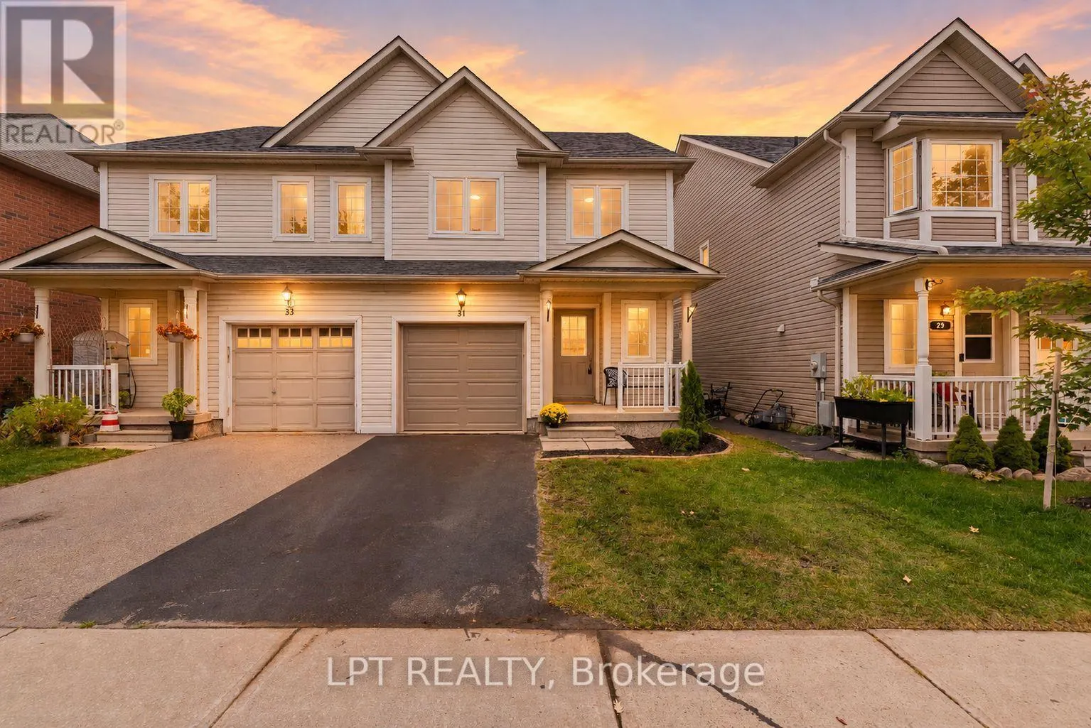 31 LAURENDALE AVENUE