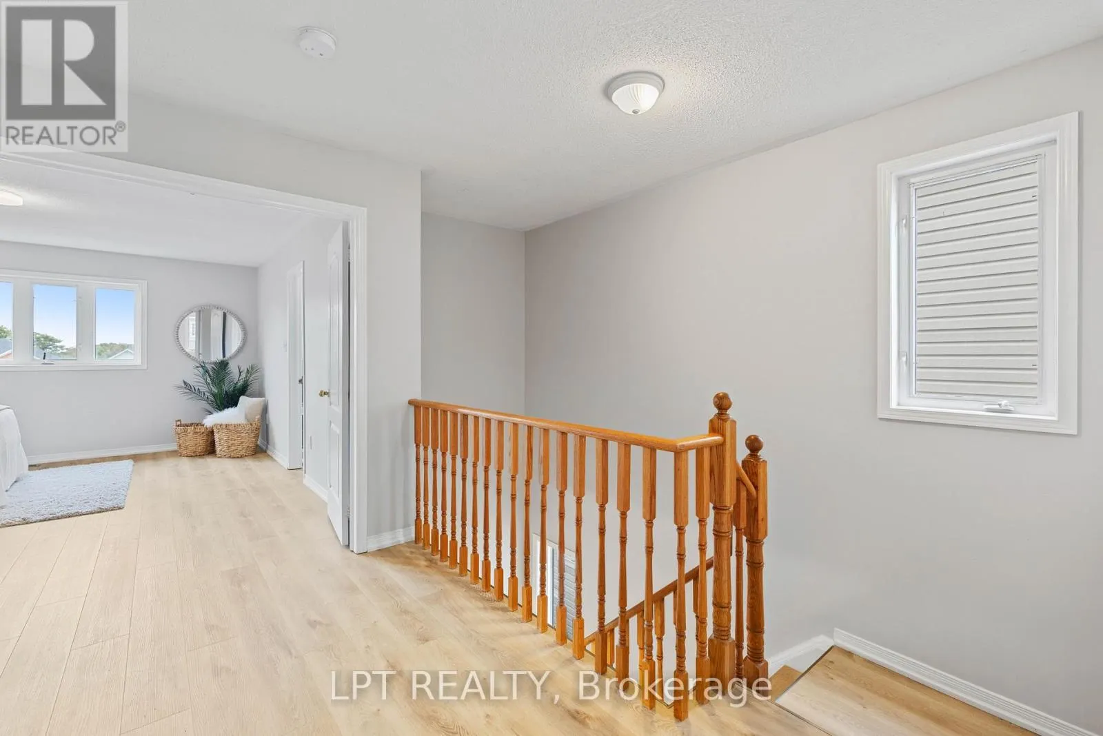 31 LAURENDALE AVENUE