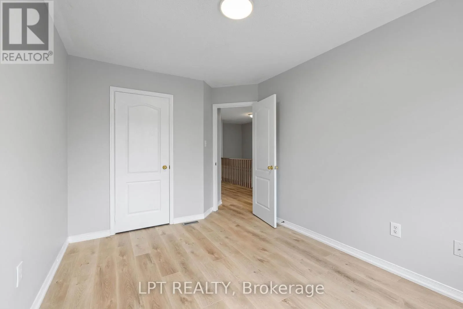 31 LAURENDALE AVENUE