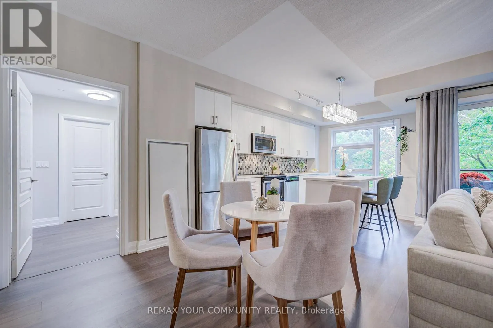 308 - 555 WILLIAM GRAHAM DRIVE