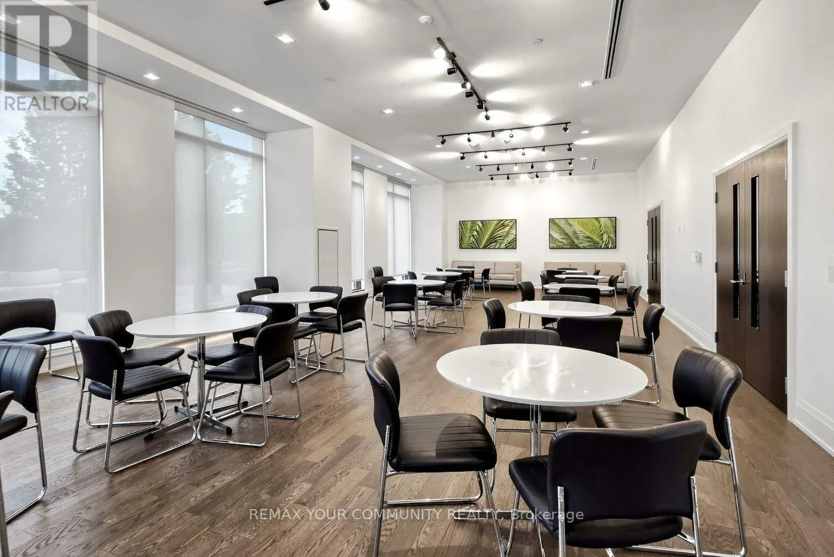 308 - 555 WILLIAM GRAHAM DRIVE