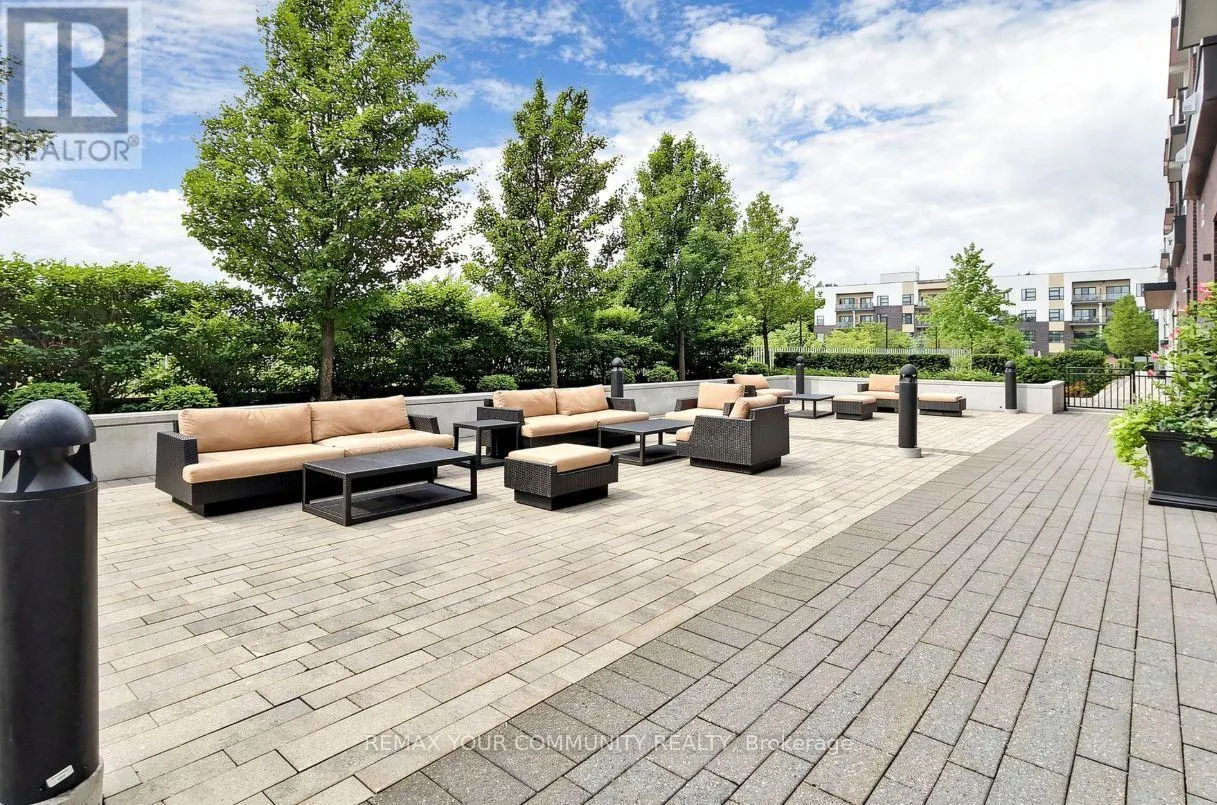 308 - 555 WILLIAM GRAHAM DRIVE