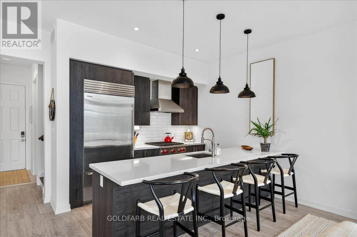 3725 FERRETTI COURT