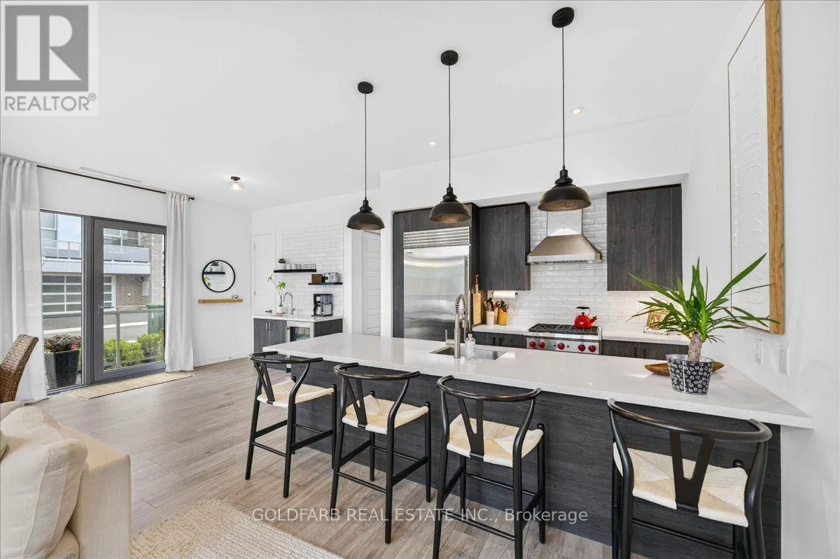 3725 FERRETTI COURT