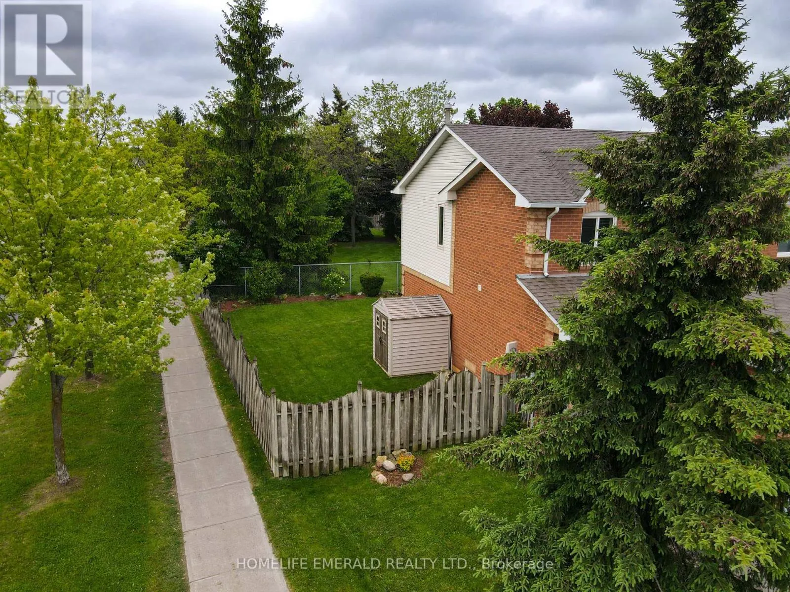 1 POTTER CRESCENT