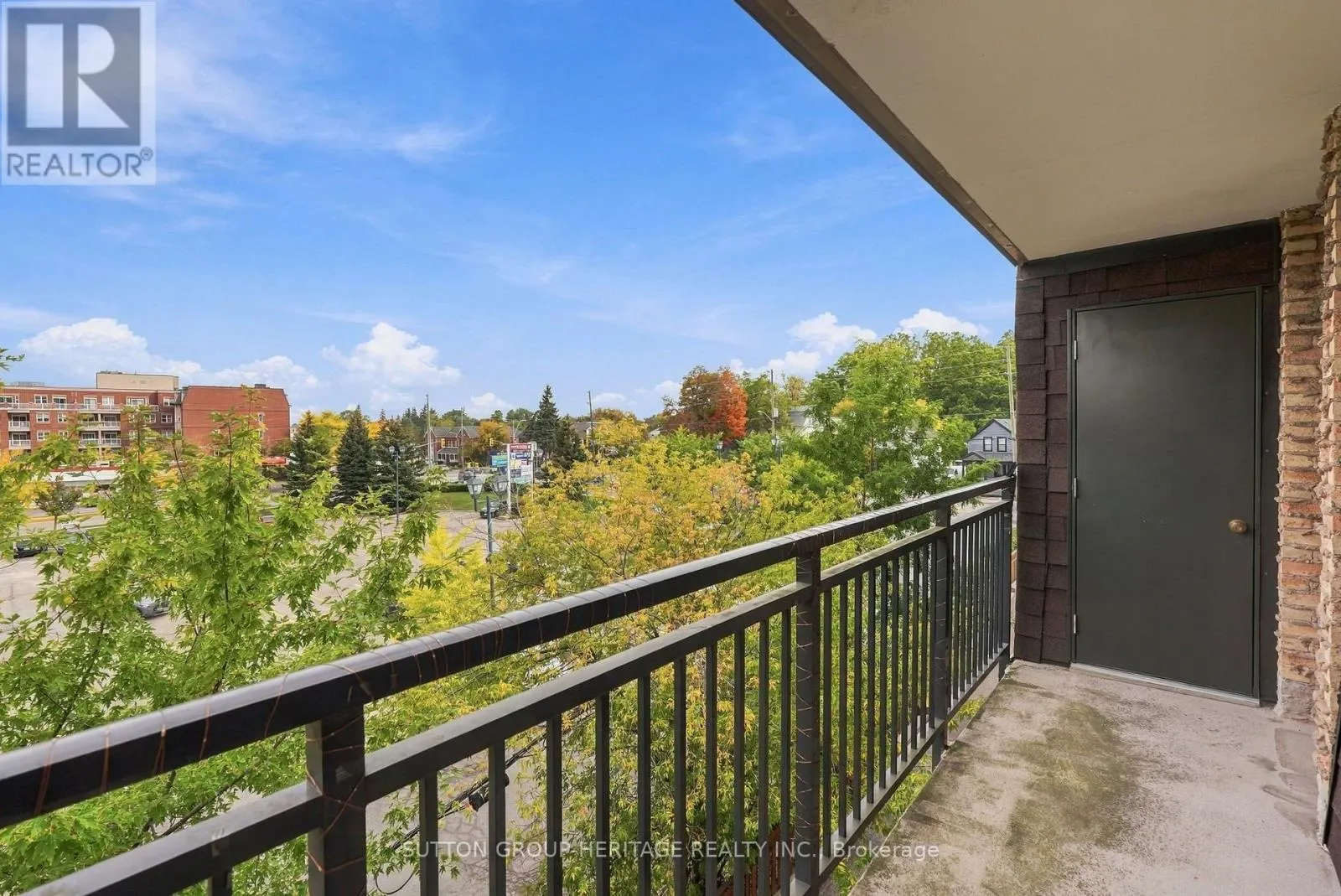 406 - 15390 YONGE STREET