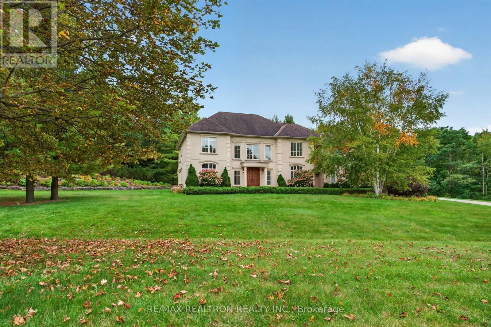 65 KINGSWOOD DRIVE