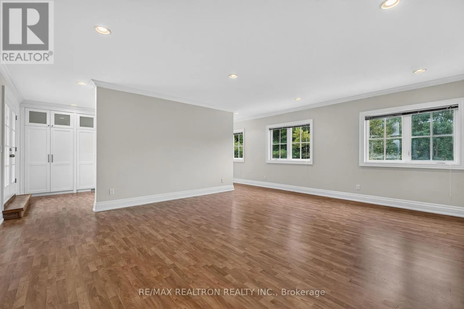 65 KINGSWOOD DRIVE