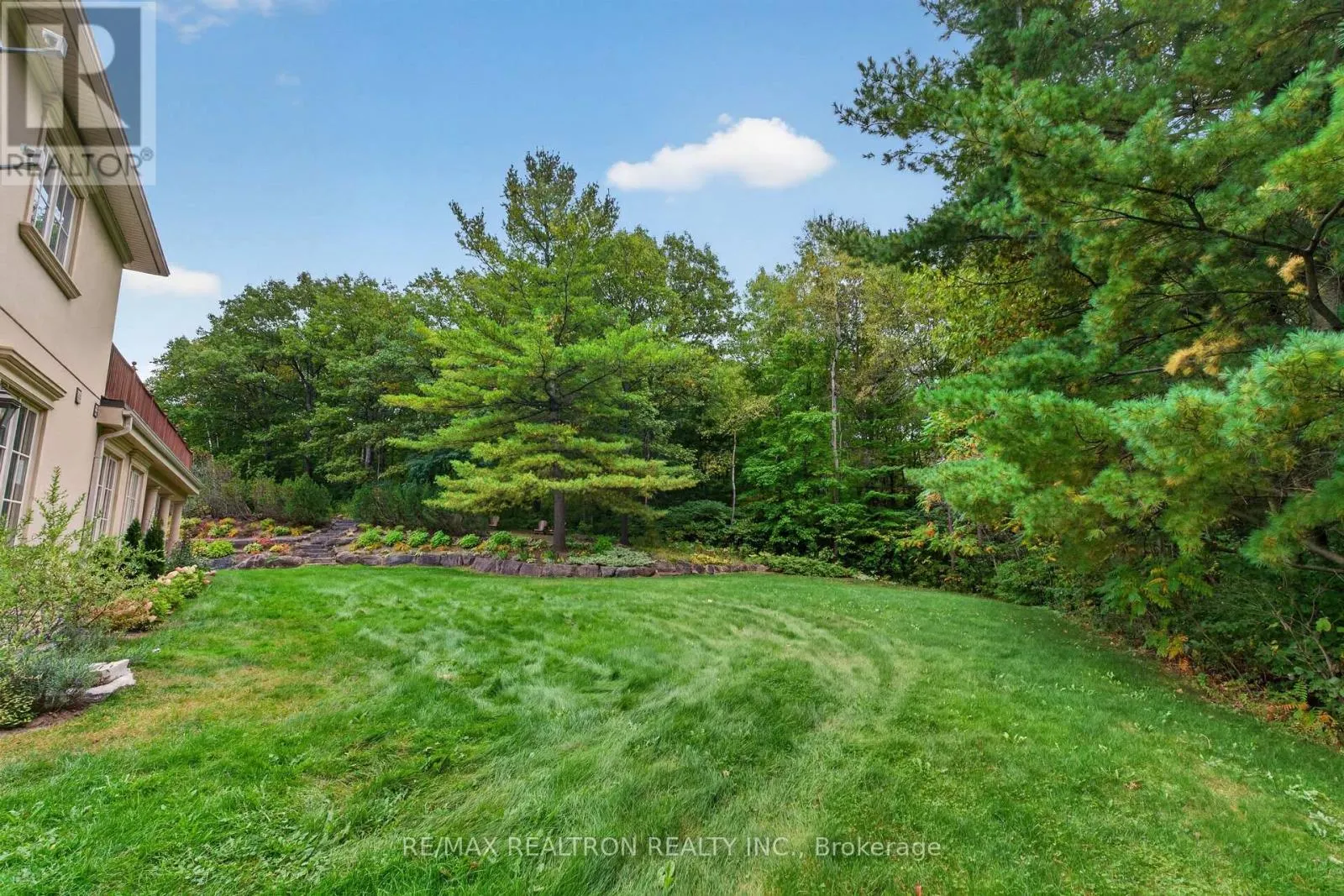 65 KINGSWOOD DRIVE