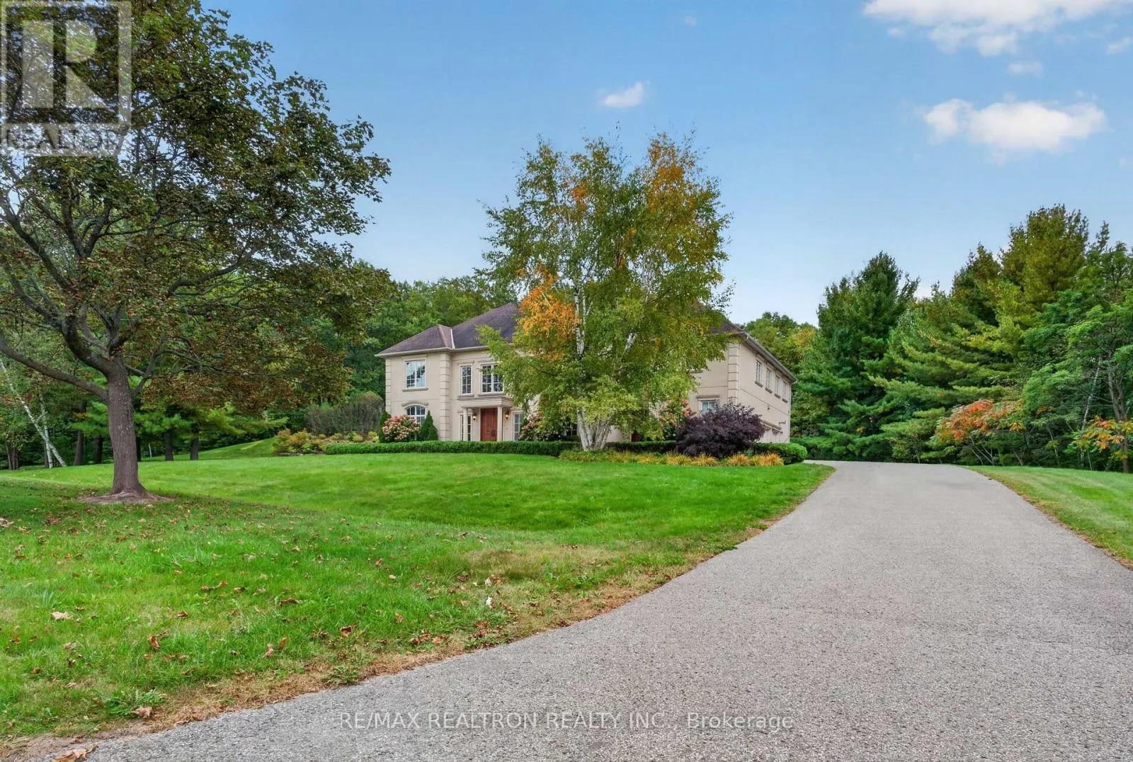 65 KINGSWOOD DRIVE