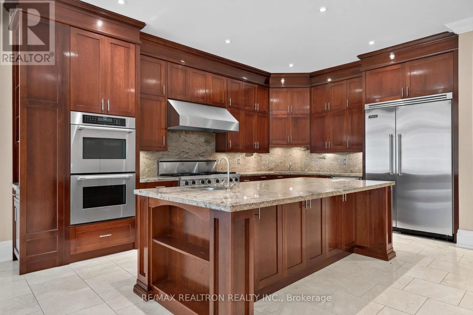 65 KINGSWOOD DRIVE