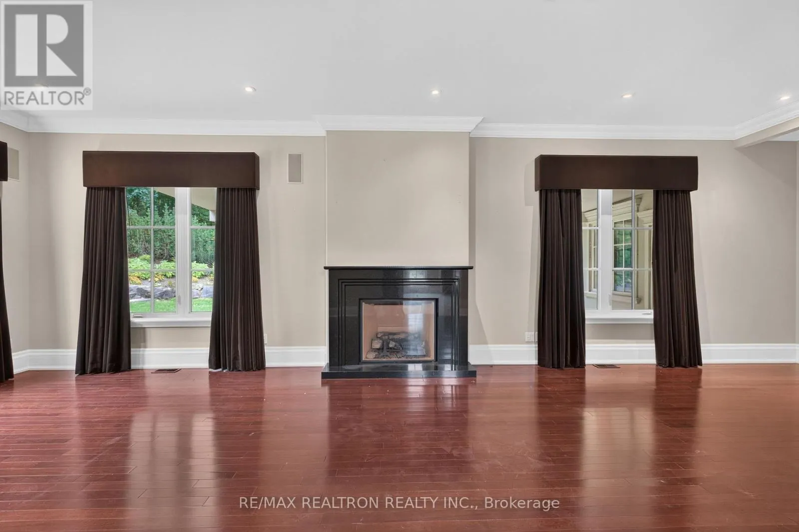 65 KINGSWOOD DRIVE