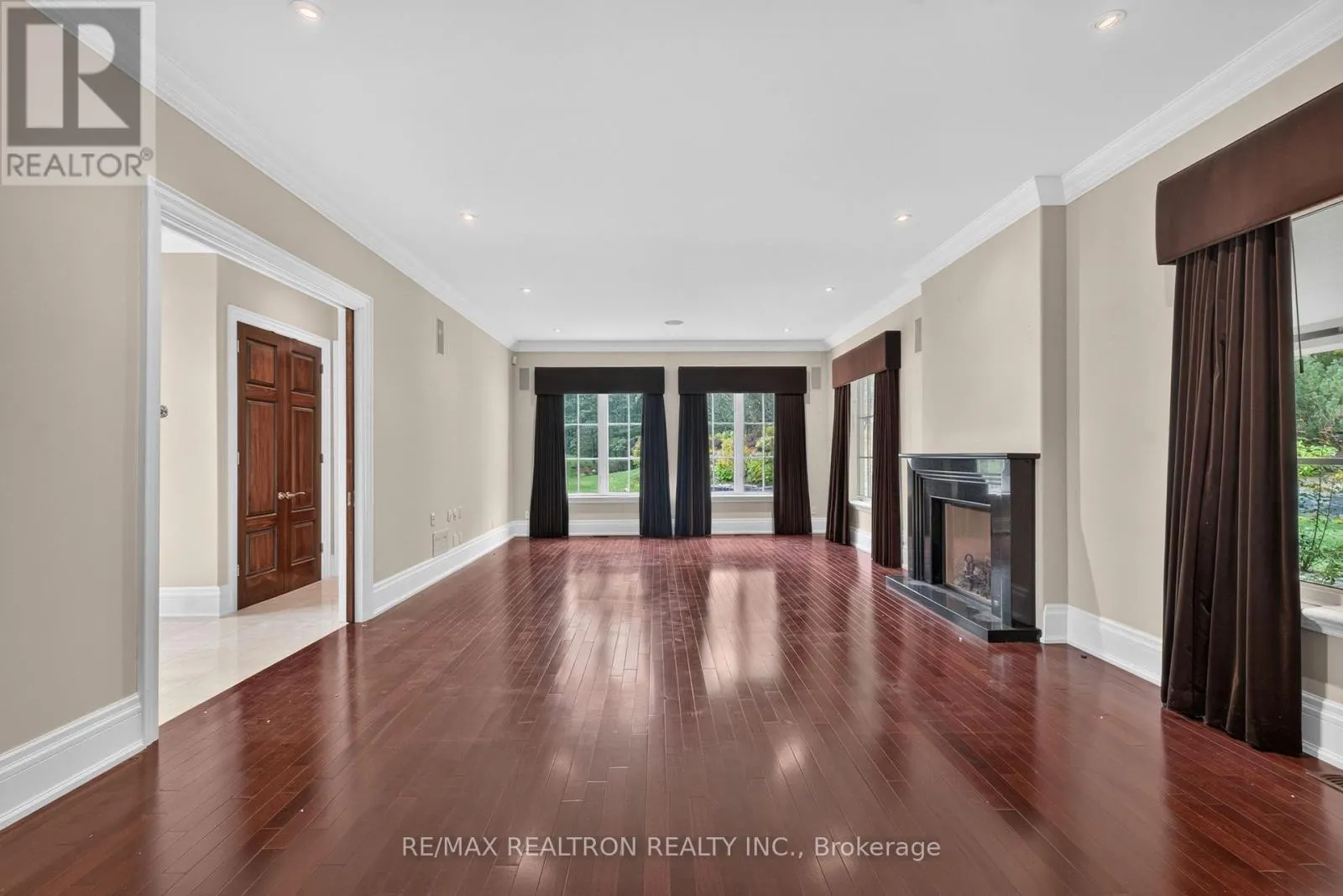 65 KINGSWOOD DRIVE