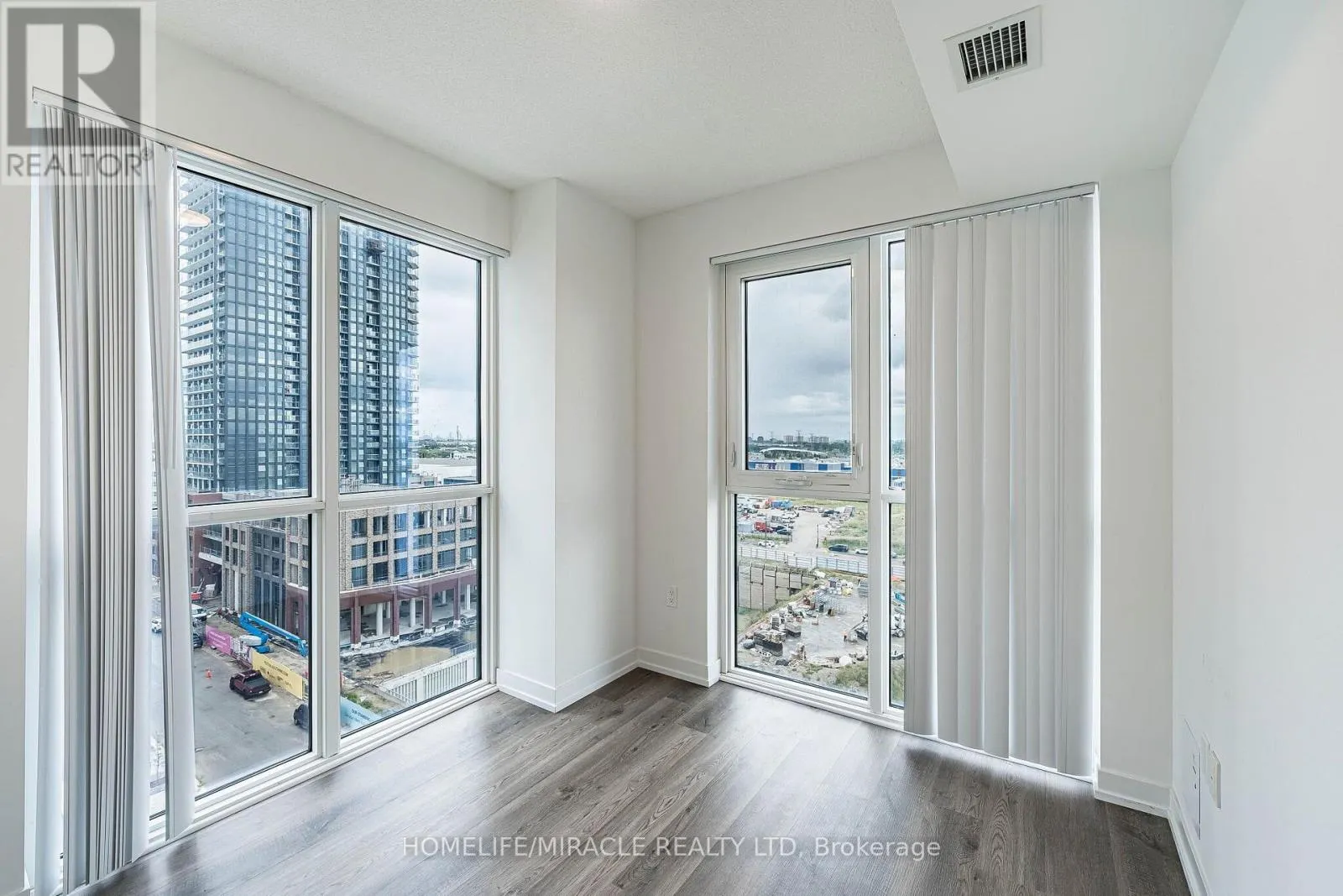 1003 - 195 COMMERCE STREET