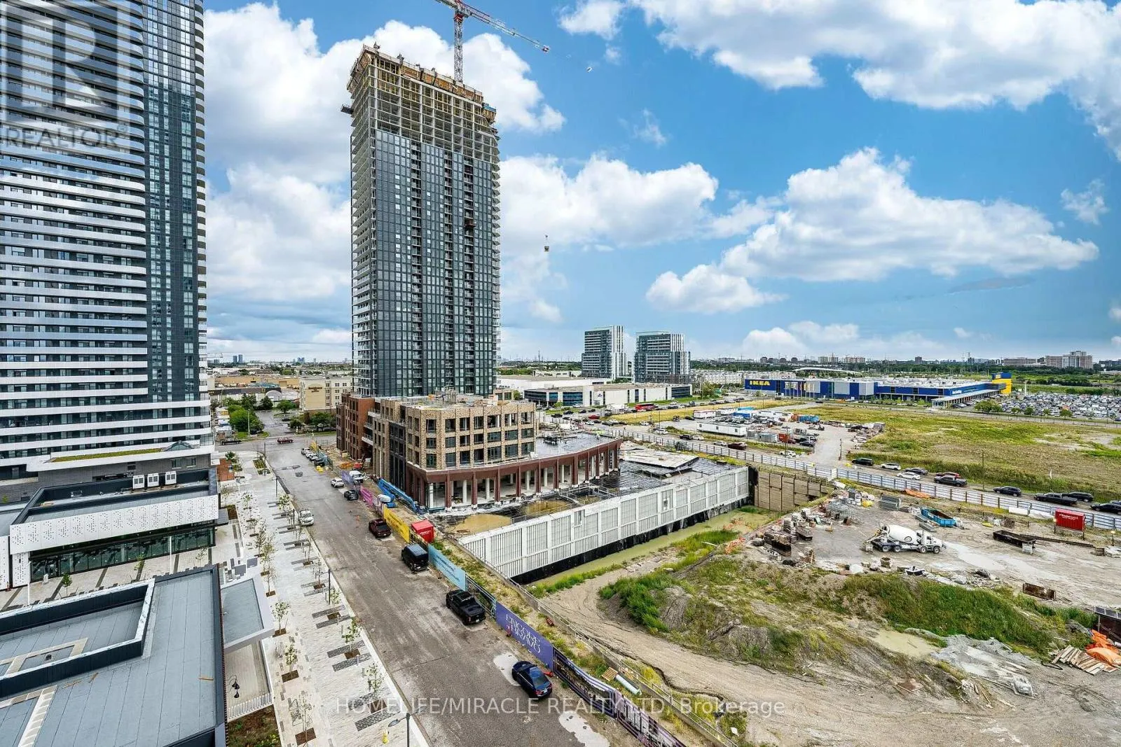 1003 - 195 COMMERCE STREET