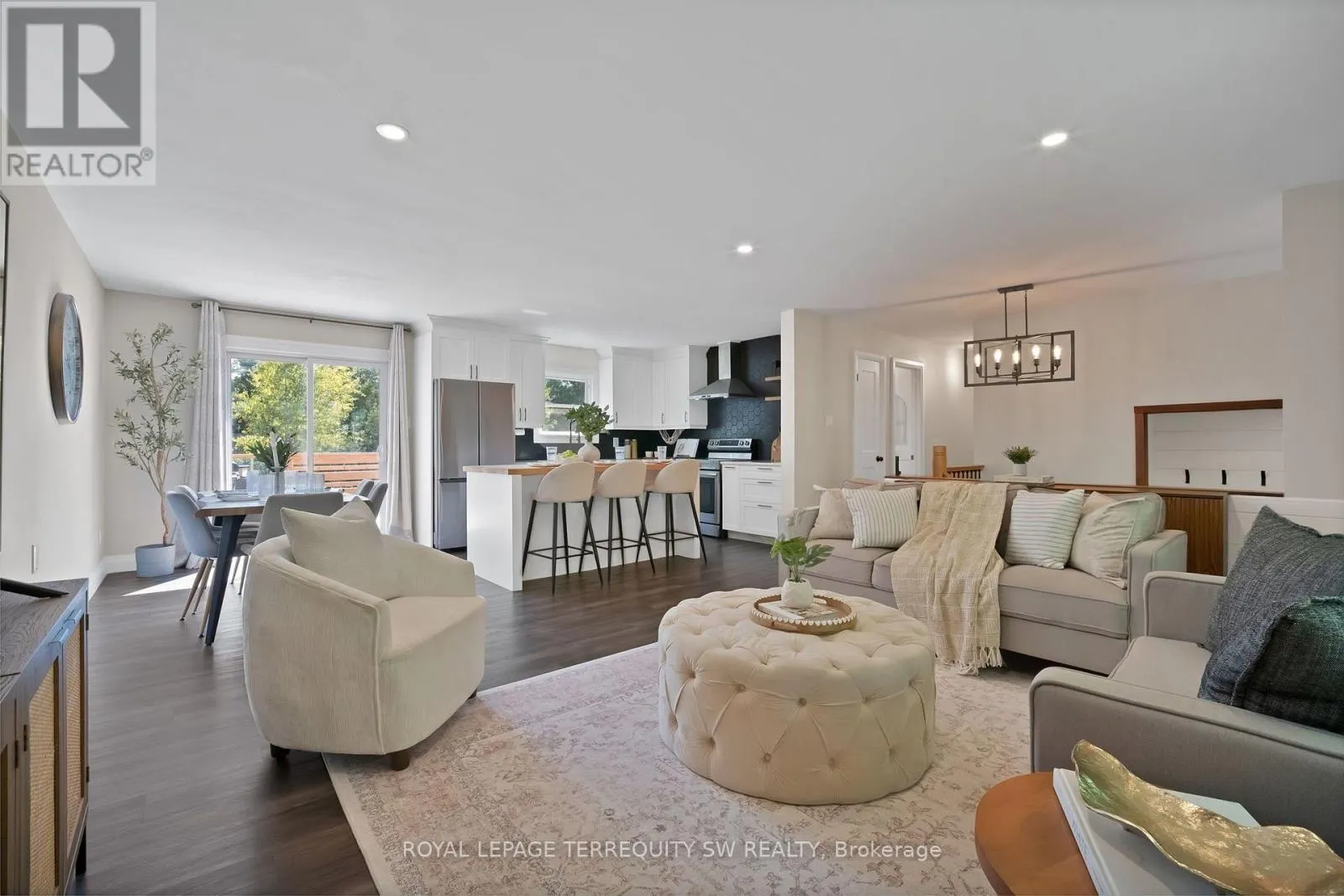 2249 WILLARD AVENUE