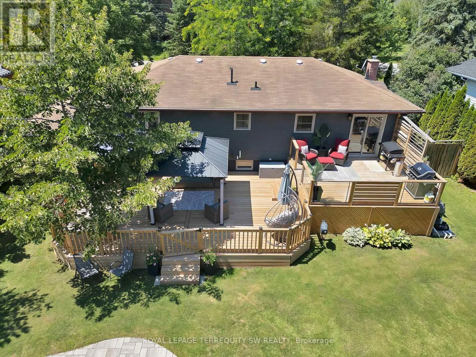 2249 WILLARD AVENUE