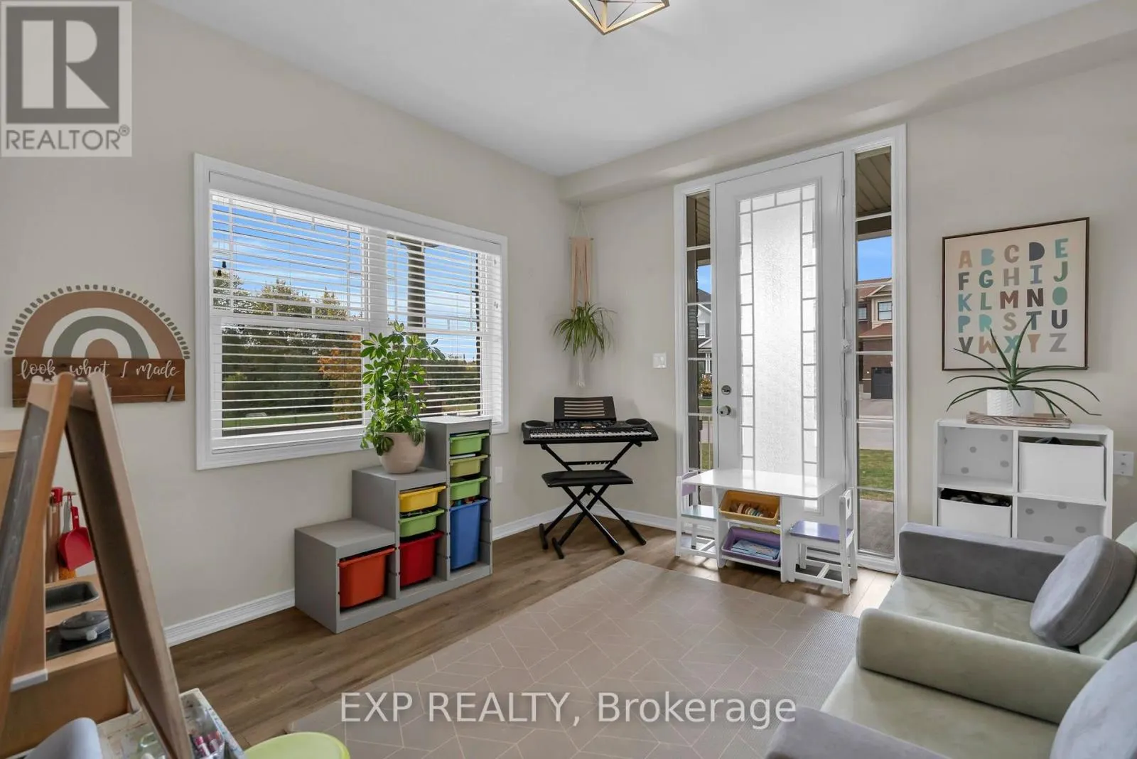46 RENNIE STREET