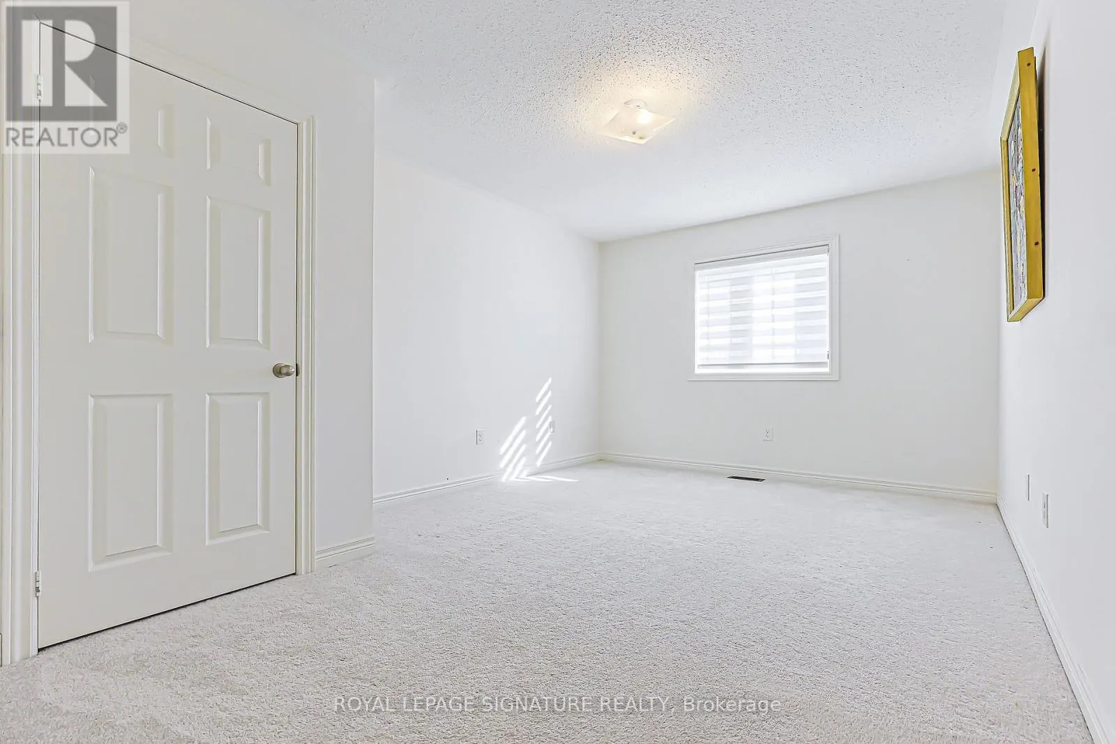 27 BEECHBOROUGH CRESCENT