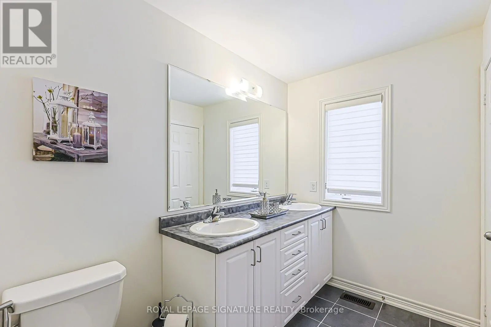 27 BEECHBOROUGH CRESCENT