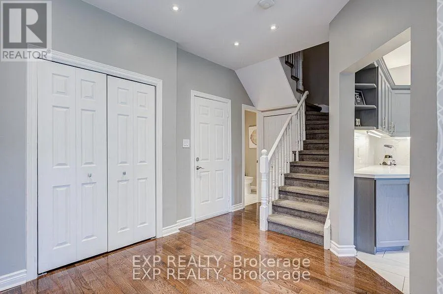 292 SHERIDAN COURT