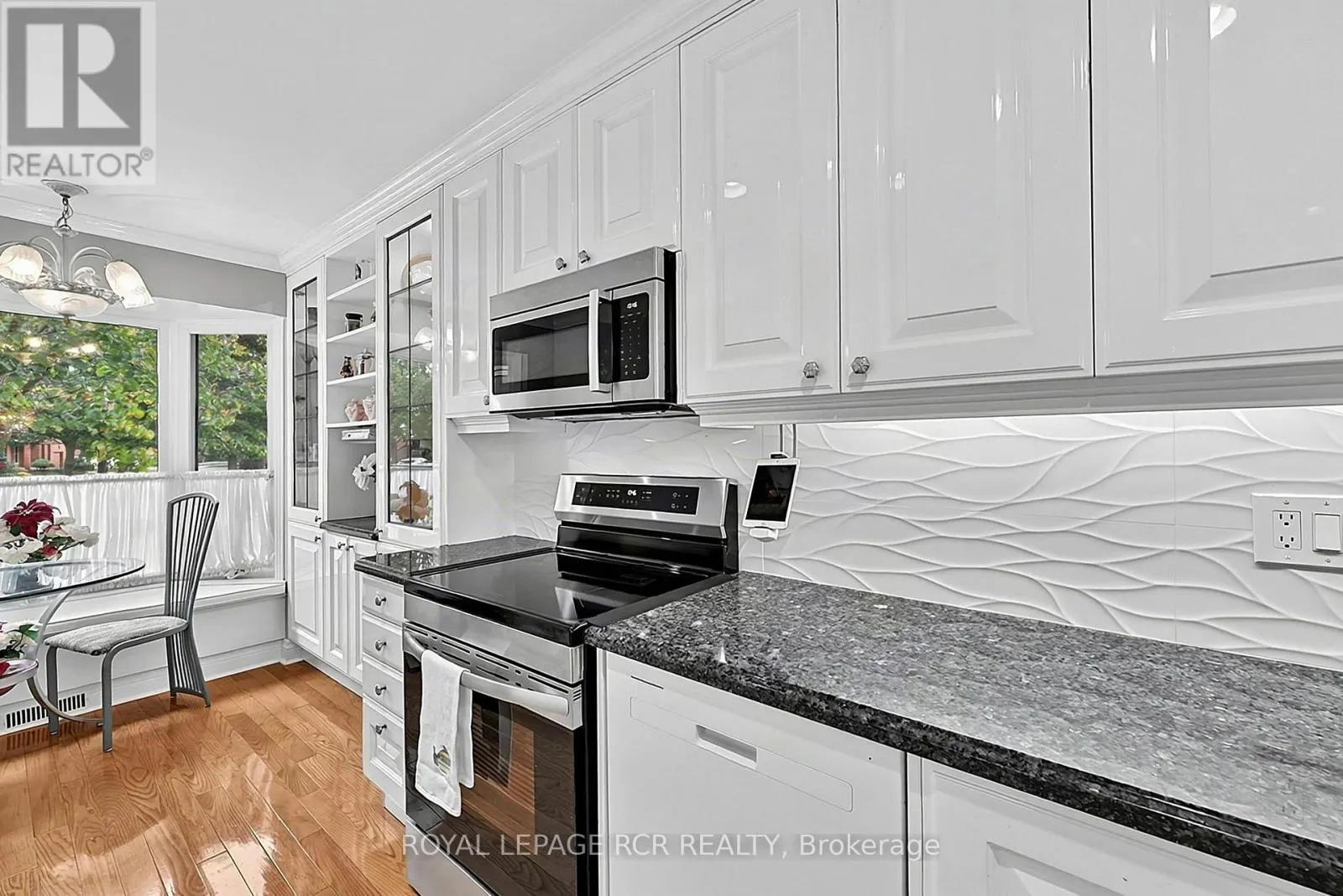 60 RIVERVIEW ROAD