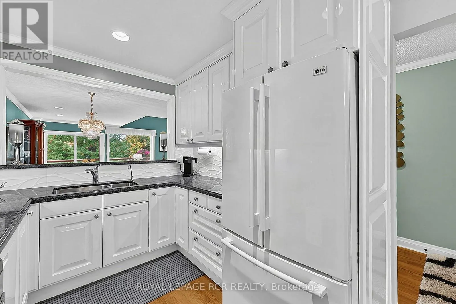 60 RIVERVIEW ROAD