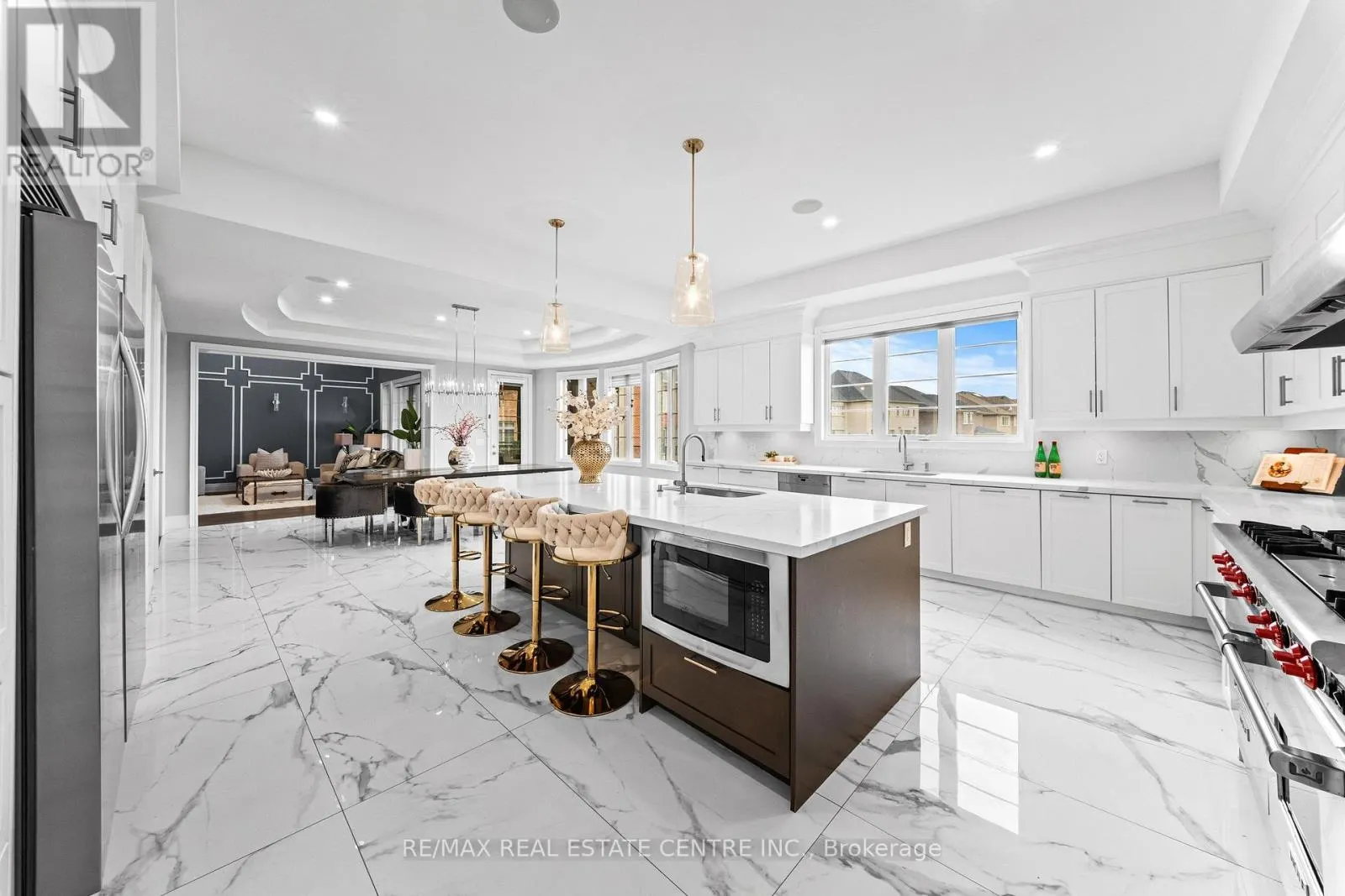 10 ROLLING GREEN COURT