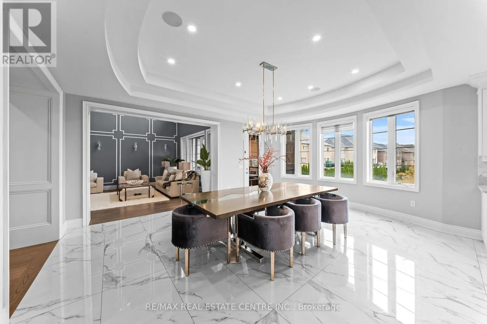 10 ROLLING GREEN COURT