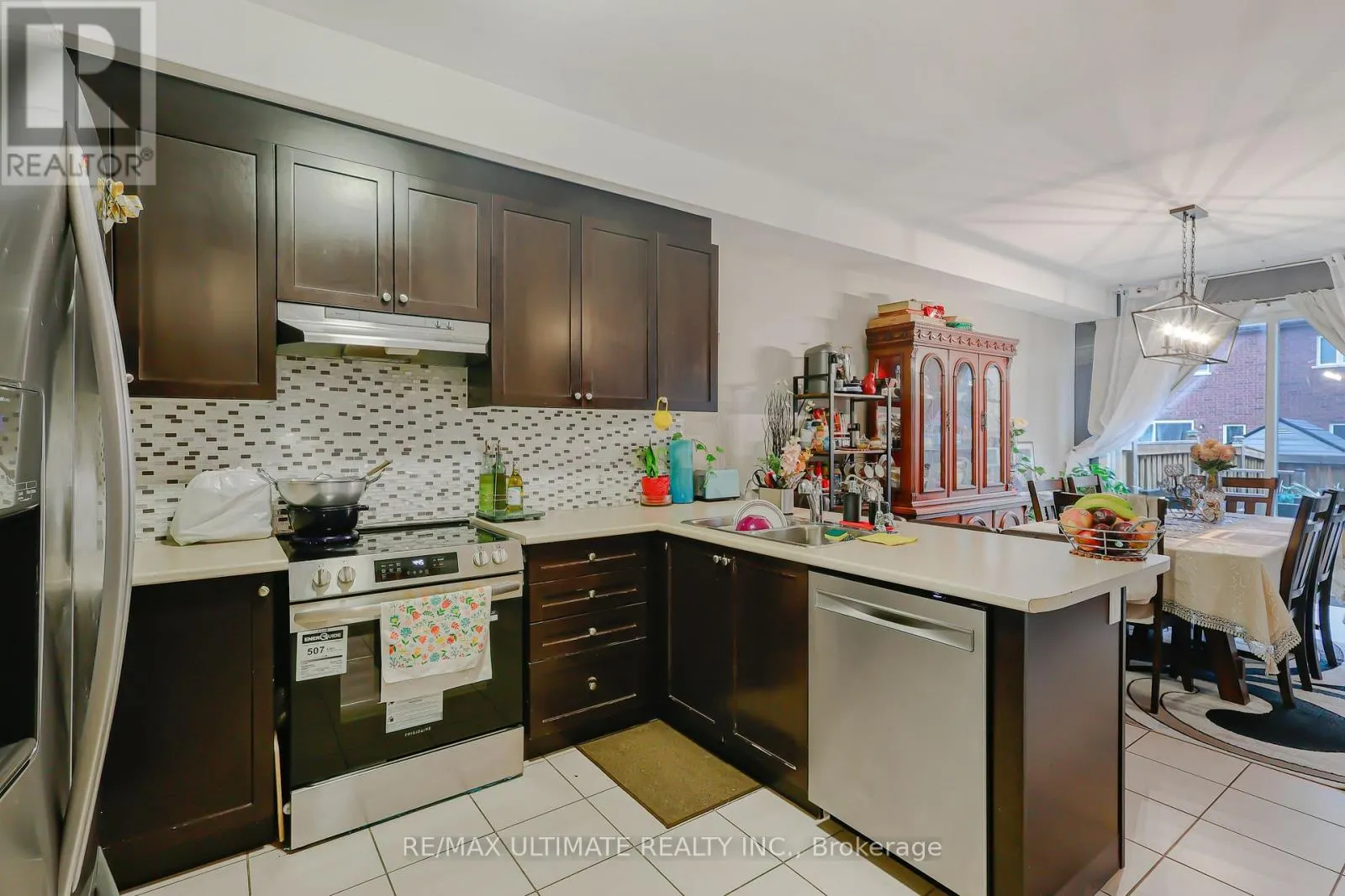 UPPER - 42 WALKER BOULEVARD