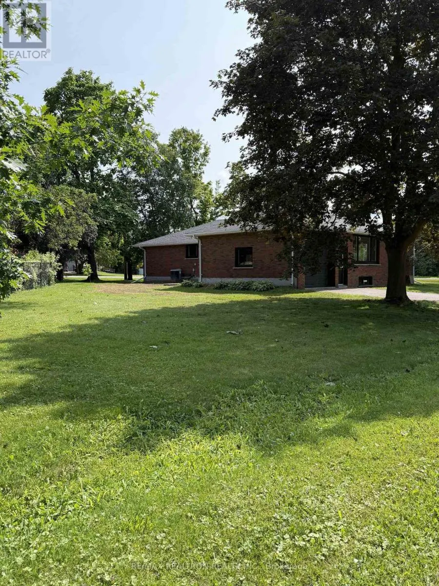 13 CIRCLE RIDGE DRIVE