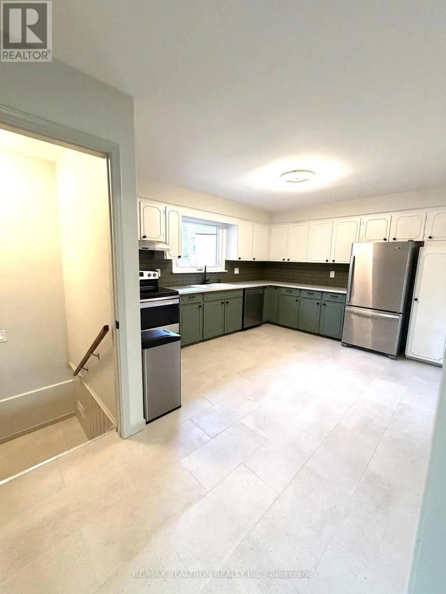 13 CIRCLE RIDGE DRIVE