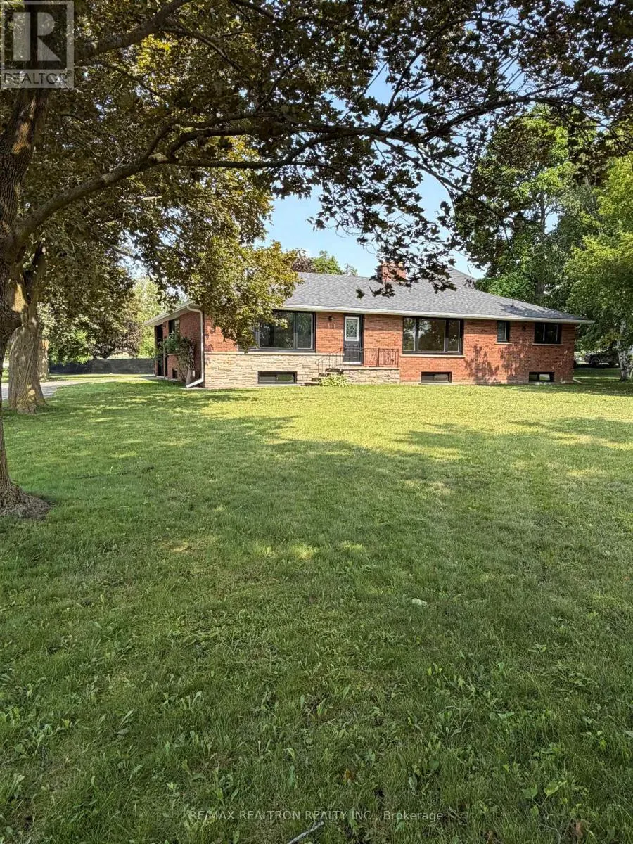 13 CIRCLE RIDGE DRIVE