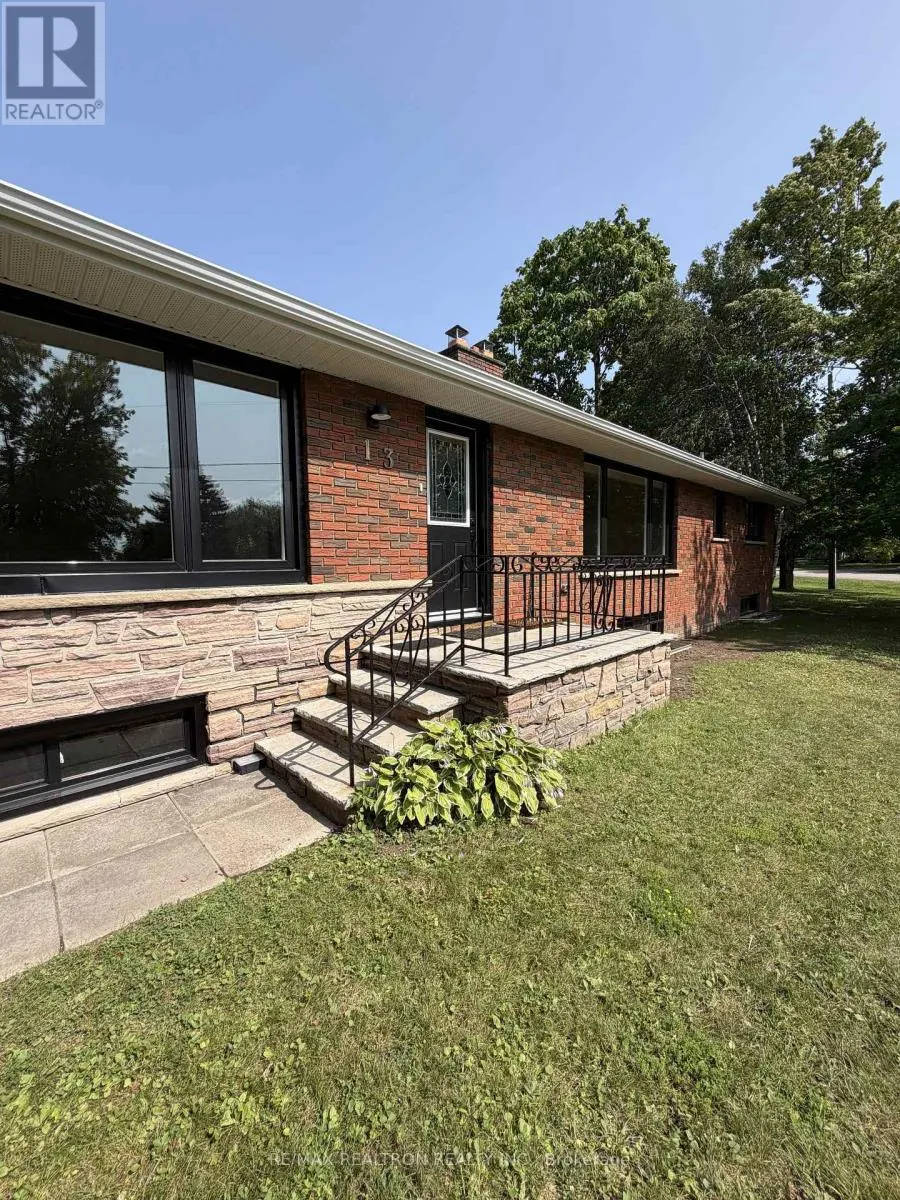 13 CIRCLE RIDGE DRIVE