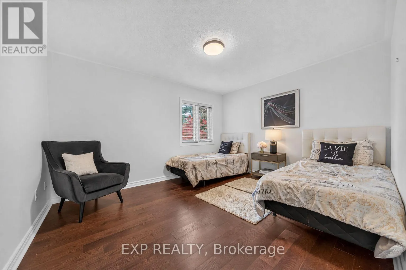 785 QUANTRA CRESCENT