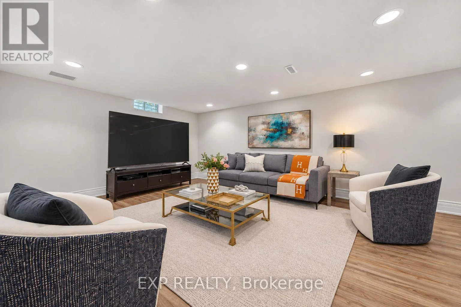 785 QUANTRA CRESCENT