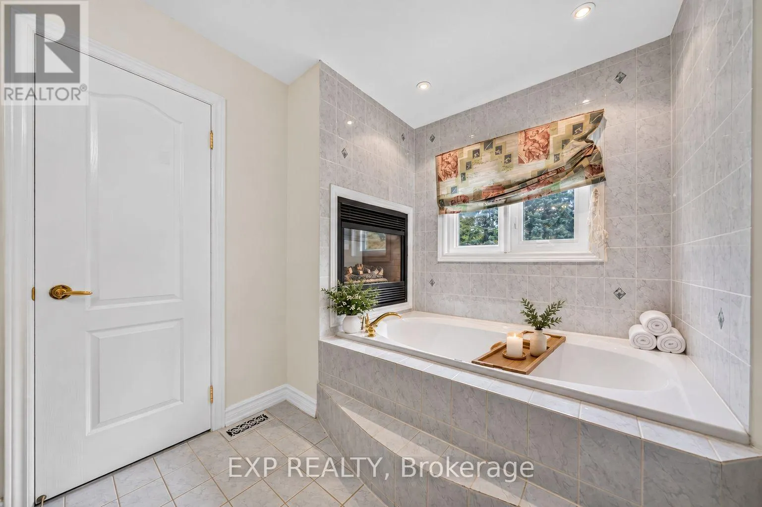 785 QUANTRA CRESCENT